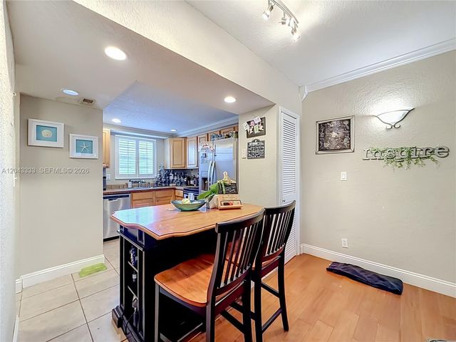 1400 NE 57th Ct 207, Fort Lauderdale, FL 33334