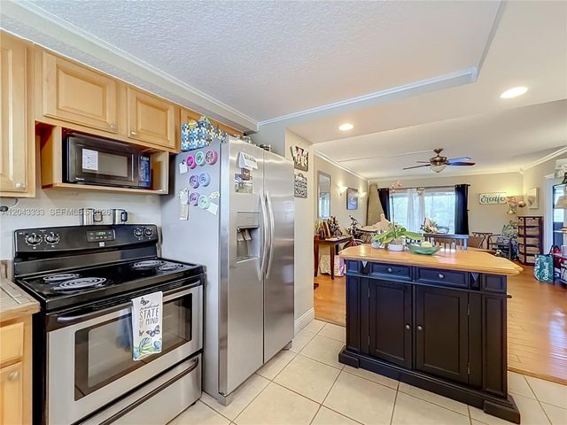 1400 NE 57th Ct 207, Fort Lauderdale, FL 33334