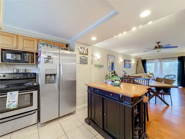1400 NE 57th Ct 207, Fort Lauderdale, FL 33334