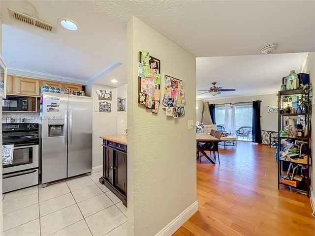 1400 NE 57th Ct 207, Fort Lauderdale, FL 33334