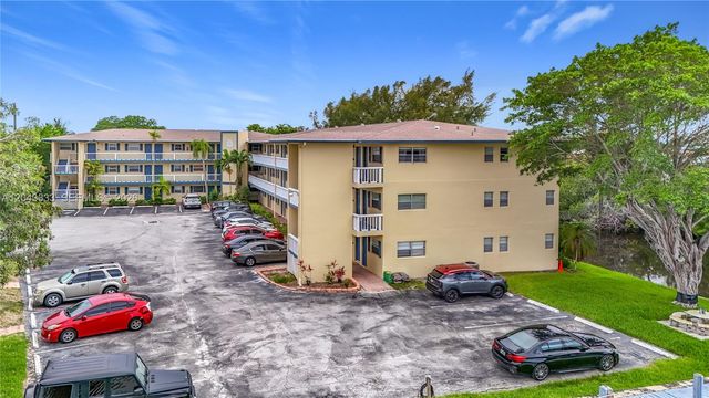 1400 NE 57th Ct 207, Fort Lauderdale, FL 33334