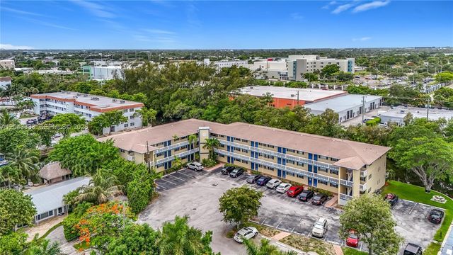 1400 NE 57th Ct 207, Fort Lauderdale, FL 33334