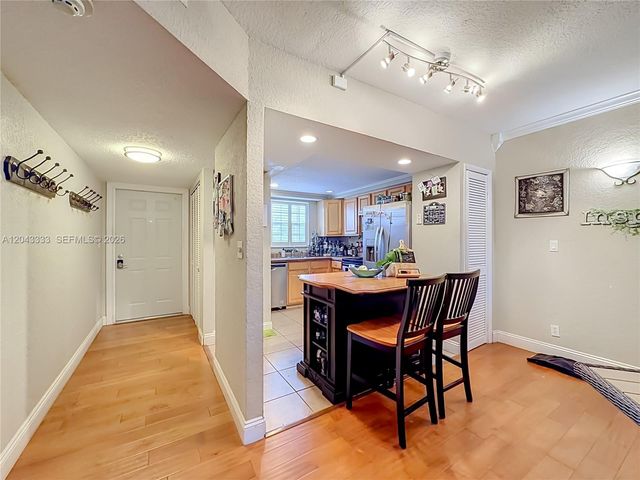 1400 NE 57th Ct 207, Fort Lauderdale, FL 33334