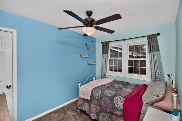 2705 E 39th Street, Des Moines, IA 50317