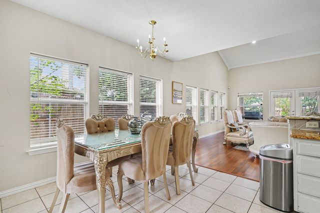 8660 Lariat Circle, Fort Worth, TX 76244