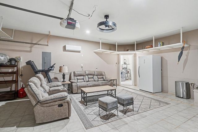 8660 Lariat Circle, Fort Worth, TX 76244