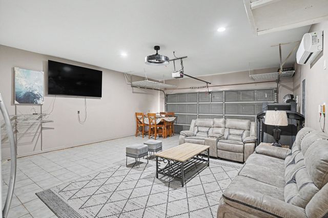 8660 Lariat Circle, Fort Worth, TX 76244