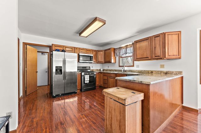 8690 Durbin Lane, Crown Point, IN 46307