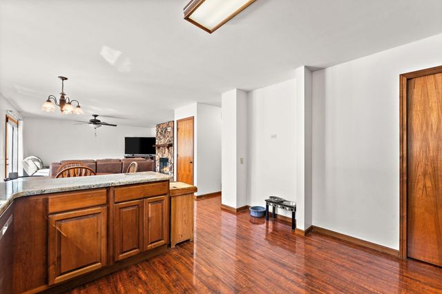 8690 Durbin Lane, Crown Point, IN 46307