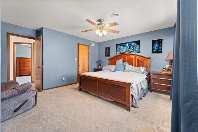 8690 Durbin Lane, Crown Point, IN 46307