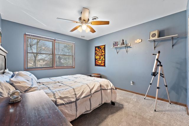 8690 Durbin Lane, Crown Point, IN 46307