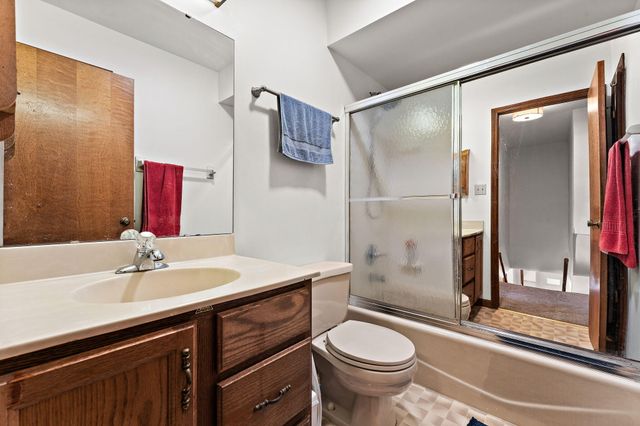 8690 Durbin Lane, Crown Point, IN 46307