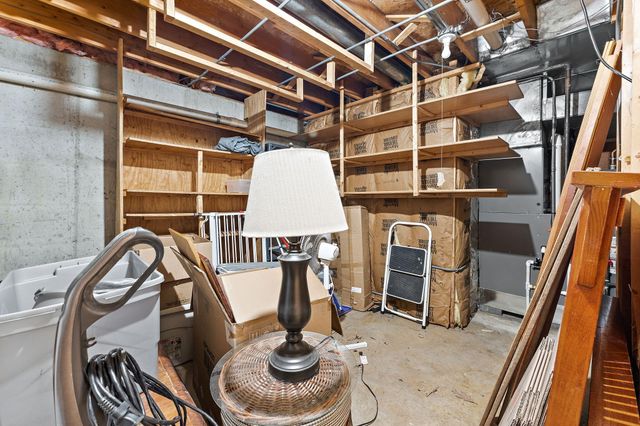 8690 Durbin Lane, Crown Point, IN 46307