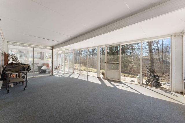 8690 Durbin Lane, Crown Point, IN 46307