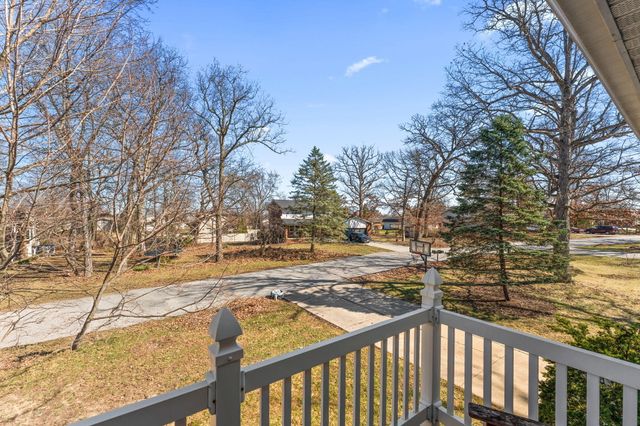 8690 Durbin Lane, Crown Point, IN 46307