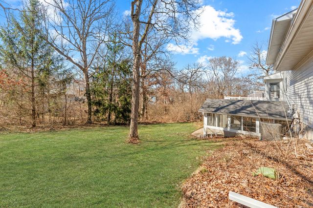 8690 Durbin Lane, Crown Point, IN 46307