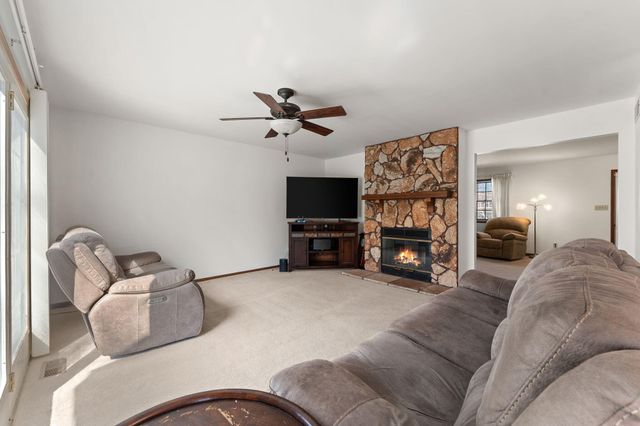 8690 Durbin Lane, Crown Point, IN 46307