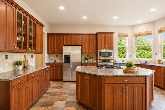 14915 Arrowhead DR, Leander, TX 78641