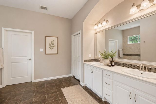 14915 Arrowhead DR, Leander, TX 78641