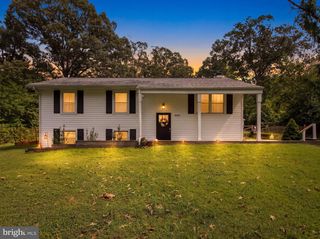 8201 BODKIN AVE, Pasadena, MD 21122