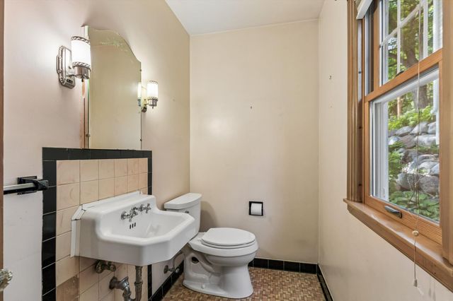 1948 Drew Avenue S, Minneapolis, MN 55416