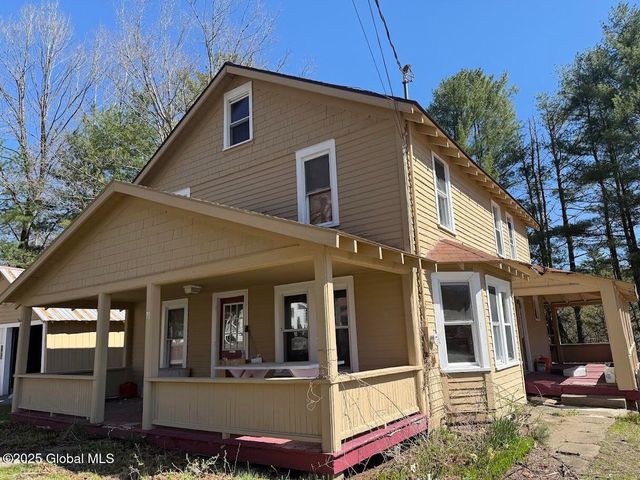 70 1st Avenue, Hadley, NY 12835