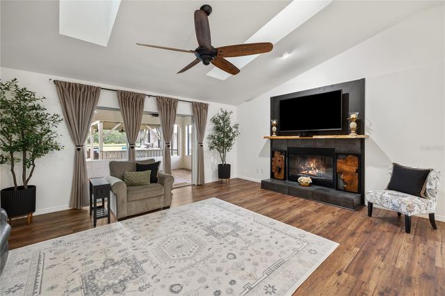 2900 BETTY DRIVE, Deland, FL 32720