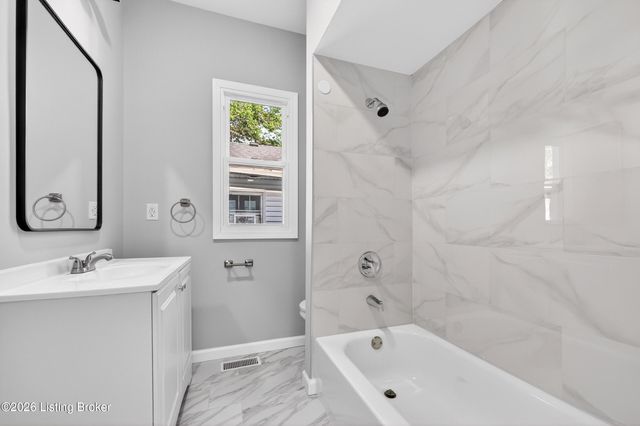 3527 W Muhammad Ali Blvd, Louisville, KY 40212