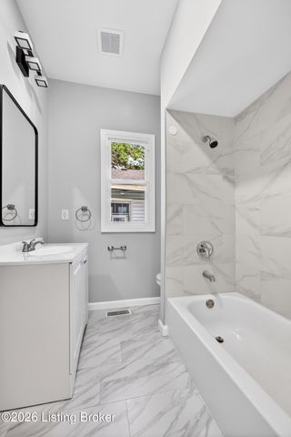 3527 W Muhammad Ali Blvd, Louisville, KY 40212