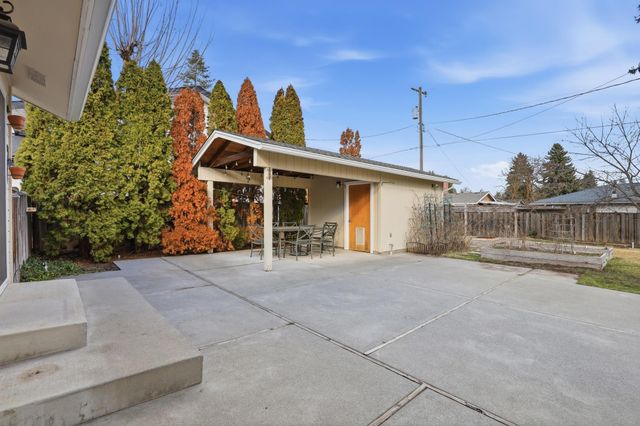 6123 S Napa St, Spokane, WA 99223