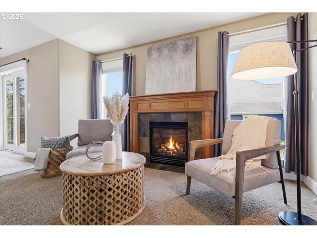 3706 ILLAHE HILL Rd, Salem, OR 97302
