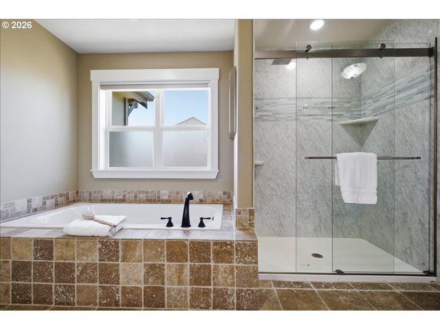 3706 ILLAHE HILL Rd, Salem, OR 97302