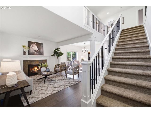 3706 ILLAHE HILL Rd, Salem, OR 97302