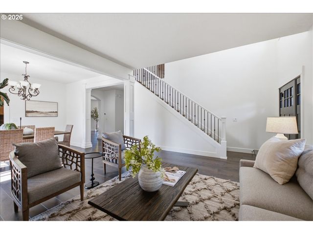 3706 ILLAHE HILL Rd, Salem, OR 97302