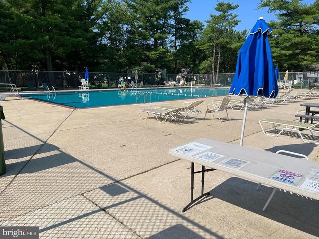 1301 WOODHOLLOW DR, Marlton, NJ 08053