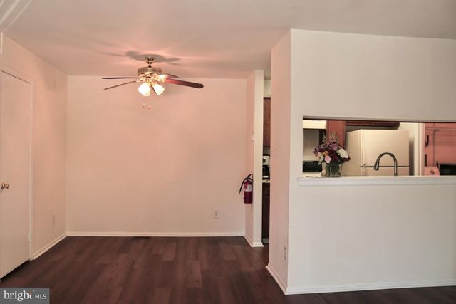 1301 WOODHOLLOW DR, Marlton, NJ 08053