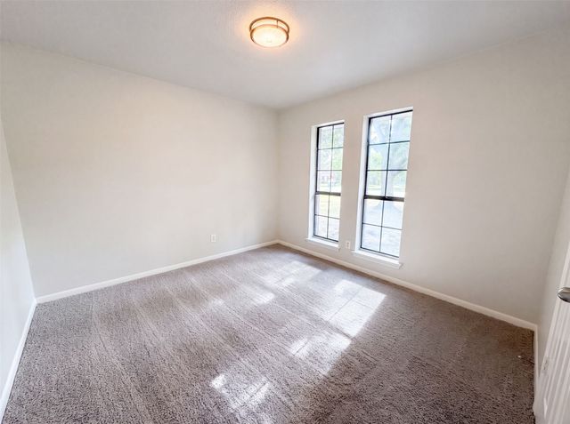 127 Jason Drive, Red Oak, TX 75154