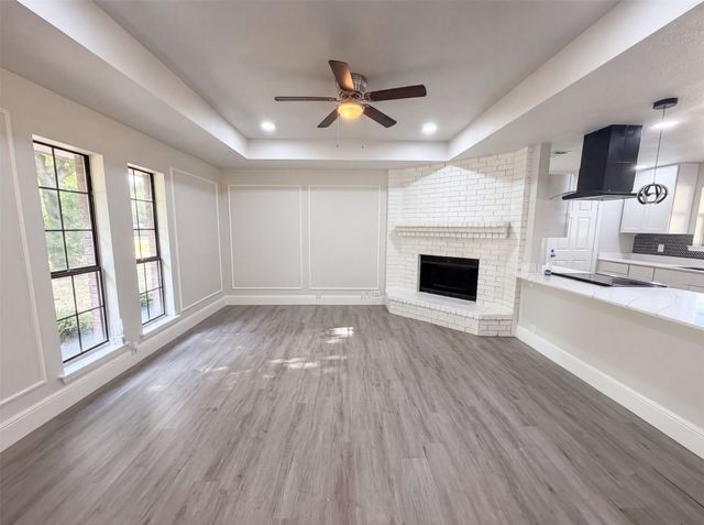 127 Jason Drive, Red Oak, TX 75154