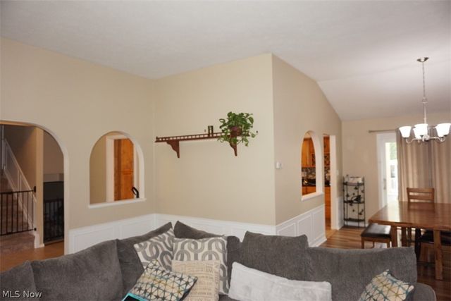 28096 Edgepark Drive, North Olmsted, OH 44070