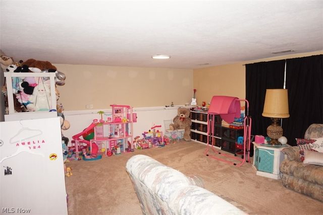 28096 Edgepark Drive, North Olmsted, OH 44070