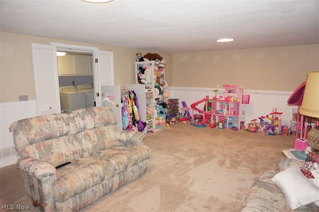 28096 Edgepark Drive, North Olmsted, OH 44070