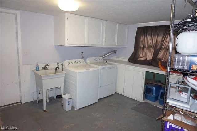 28096 Edgepark Drive, North Olmsted, OH 44070