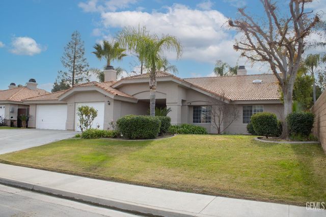 13813 Toluca Drive, Bakersfield, CA 93314