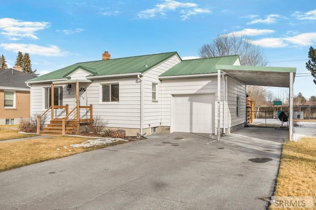 Image 3 of property listing at 75 Cone Street, Blackfoot, ID 83221