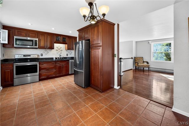 8237 Mantova Drive, Clay, NY 13041