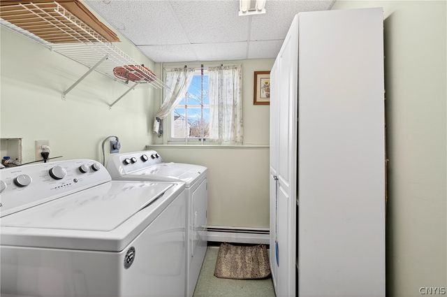 8237 Mantova Drive, Clay, NY 13041