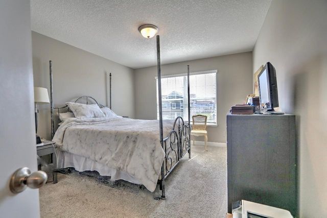 1466 Clover Preserve Lane, Chaska, MN 55318