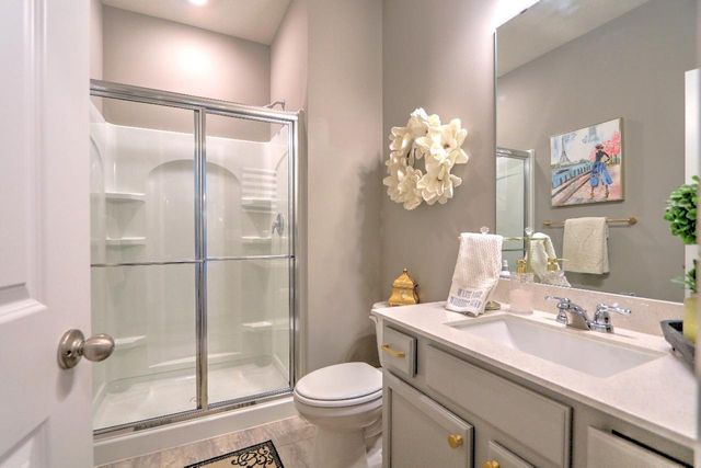 1466 Clover Preserve Lane, Chaska, MN 55318