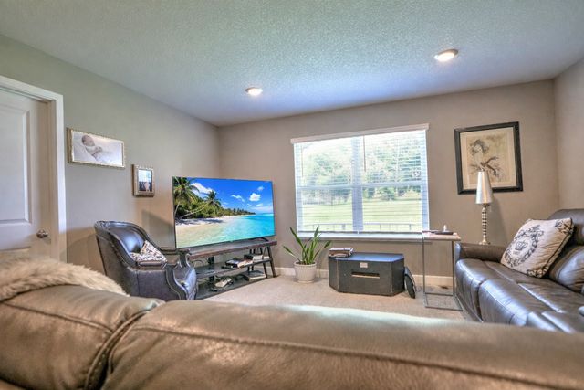 1466 Clover Preserve Lane, Chaska, MN 55318