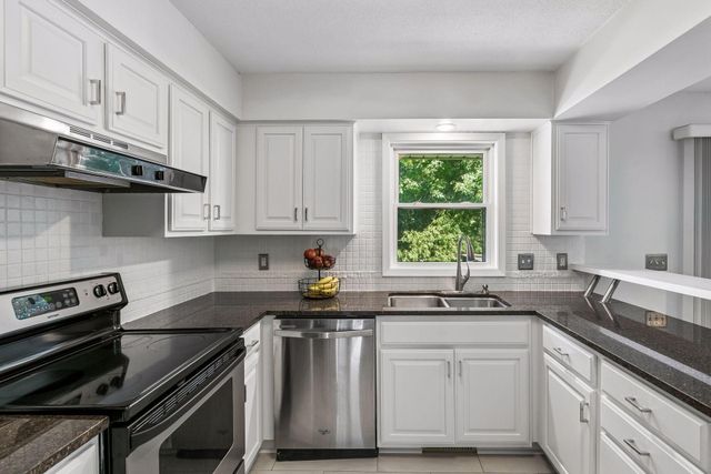 3230 Brunswick Avenue N, Crystal, MN 55422